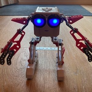 Meccano Micronoid “Socket” (Red) Robot